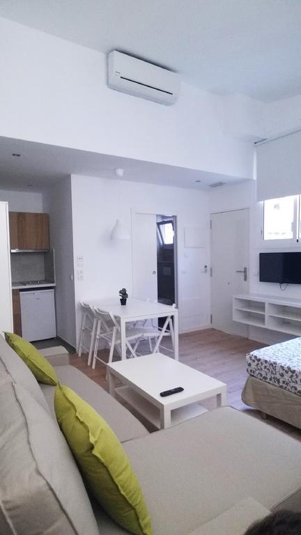 Apartamentos Clavero Malaga Zewnętrze zdjęcie