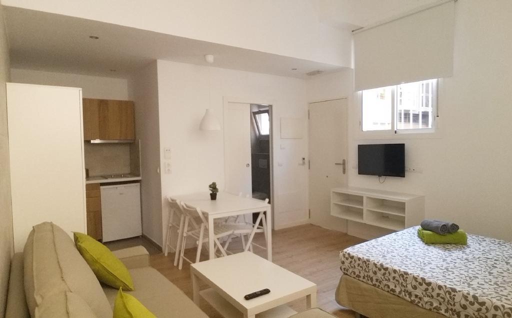 Apartamentos Clavero Malaga Zewnętrze zdjęcie